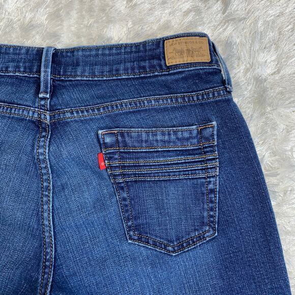 Levi's 545 Jean Shorts Sz 6 Bermuda Denim - Picture 4 of 5